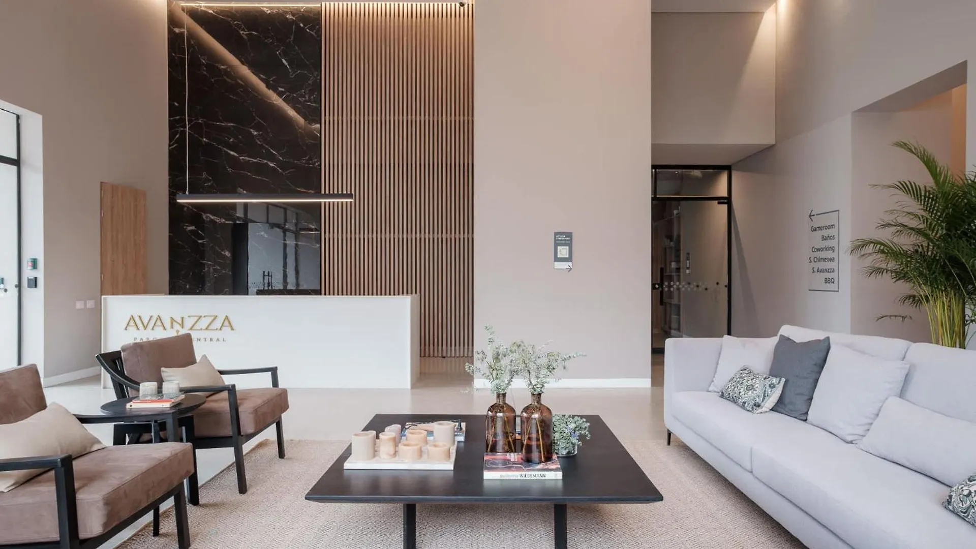 Spaceful Apartment Near Corferias Mountain View 3 Hab- 804A Bogotá